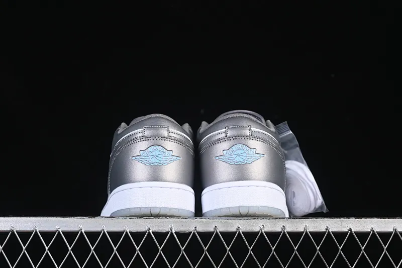 All Categories Air Jordan Jordan Series Basketball Shoes Air Jordan 1 Low Air Jordan 1 Low AJ1 Joe 1 Space Silver Retro Culture Leisure Sports Shoes HV4398-014